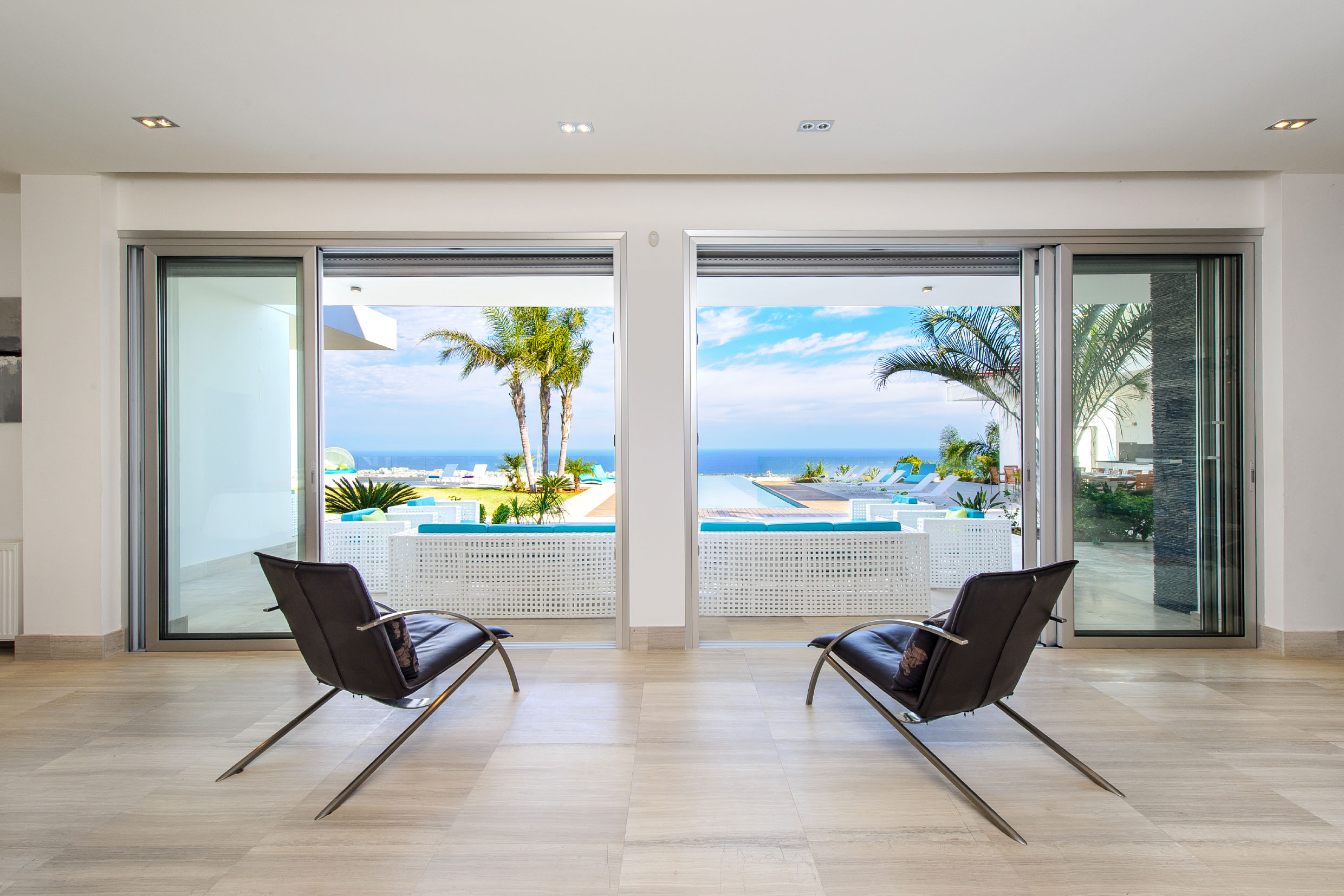 Book your wedding day in Bay View Villa